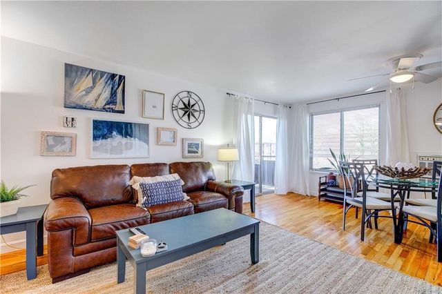 401 Bellevue Avenue 303, Newport, RI 02840