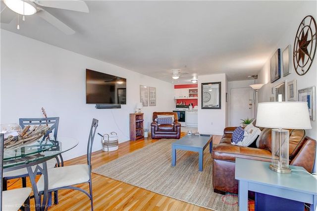 401 Bellevue Avenue 303, Newport, RI 02840