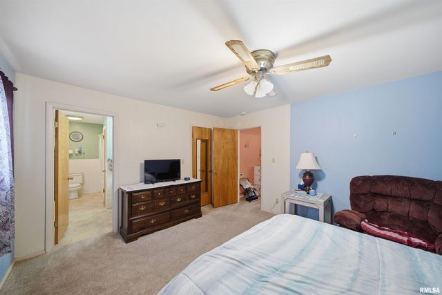 6221 E GLENDALE Avenue, Chillicothe, IL 61523