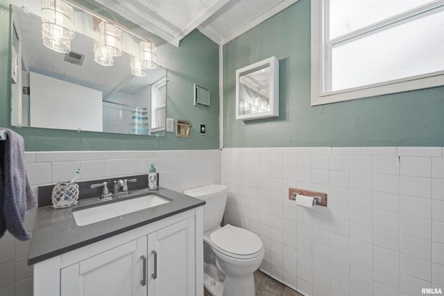 6221 E GLENDALE Avenue, Chillicothe, IL 61523