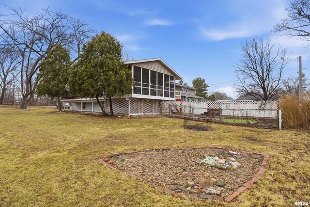 6221 E GLENDALE Avenue, Chillicothe, IL 61523