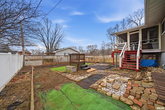 6221 E GLENDALE Avenue, Chillicothe, IL 61523