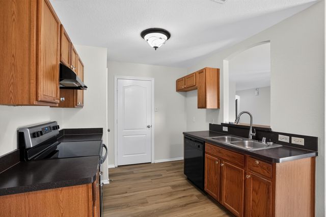 419 Murphy Road, Burleson, TX 76028