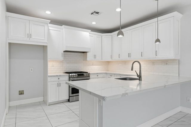 2343 Marina Glen Way, Sacramento, CA 95833