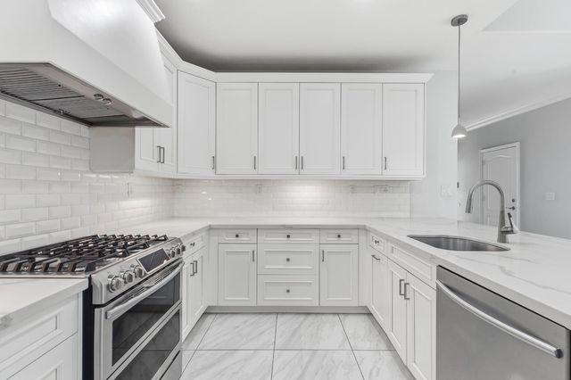 2343 Marina Glen Way, Sacramento, CA 95833