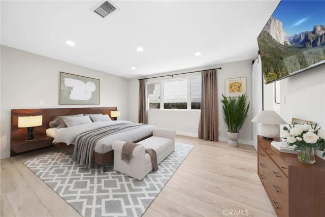 112 S Bay Front, Newport Beach, CA 92662