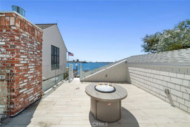 112 S Bay Front, Newport Beach, CA 92662