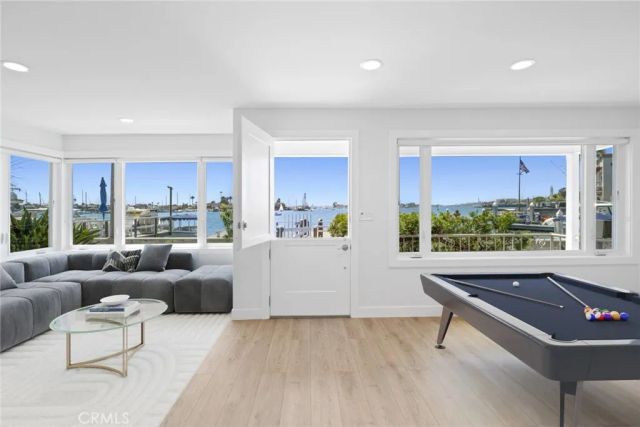 112 S Bay Front, Newport Beach, CA 92662