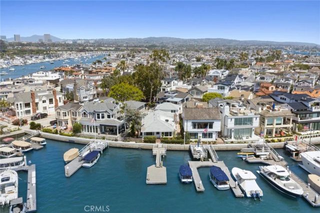 112 S Bay Front, Newport Beach, CA 92662
