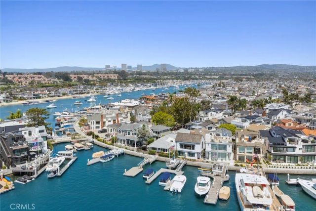 112 S Bay Front, Newport Beach, CA 92662