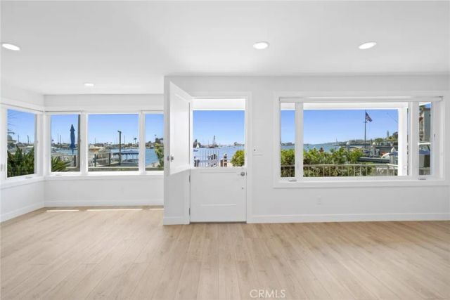 112 S Bay Front, Newport Beach, CA 92662