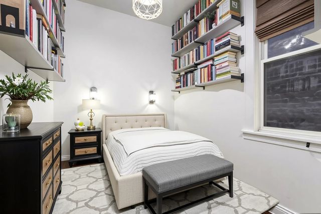 1413 N Campbell Avenue 1, Chicago, IL 60622