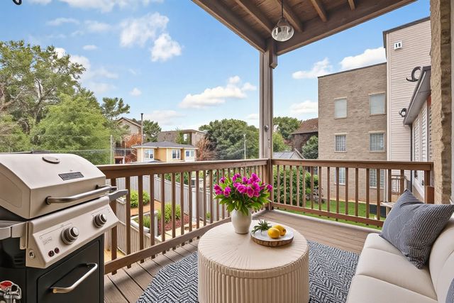 1413 N Campbell Avenue 1, Chicago, IL 60622