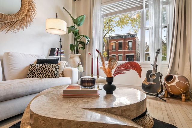 1413 N Campbell Avenue 1, Chicago, IL 60622