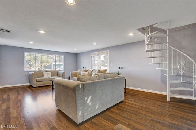 1729 East Desert Inn Road, Las Vegas, NV 89169