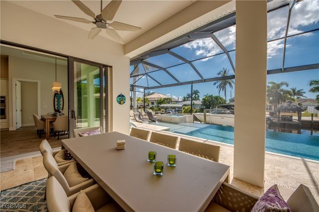 818 Montclaire CT, Cape Coral, FL 33904