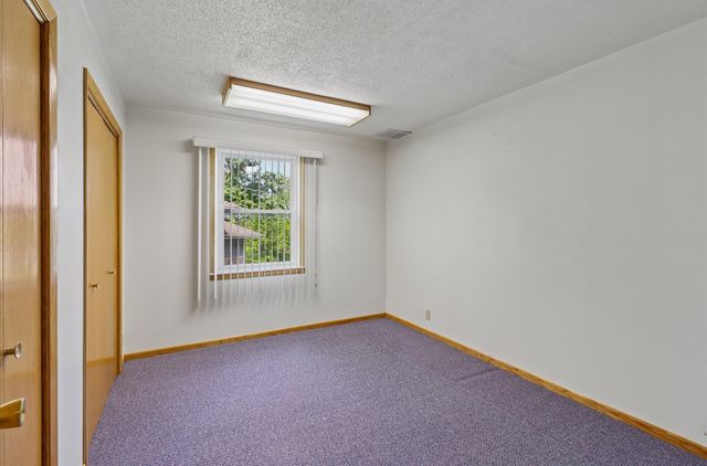 2535 Hull Avenue, Des Moines, IA 50317
