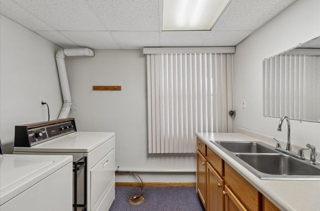 2535 Hull Avenue, Des Moines, IA 50317
