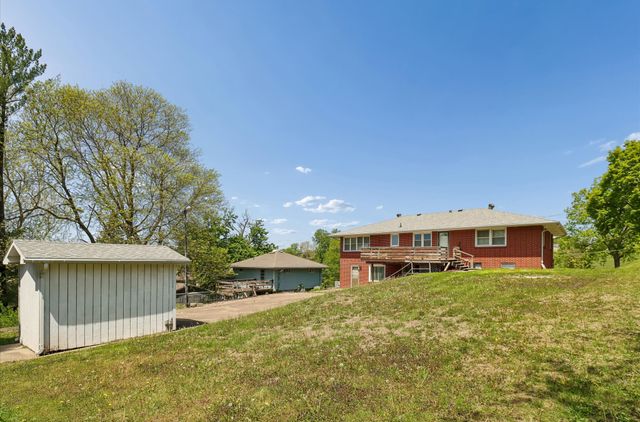 2535 Hull Avenue, Des Moines, IA 50317