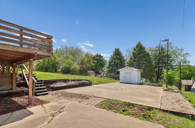 2535 Hull Avenue, Des Moines, IA 50317