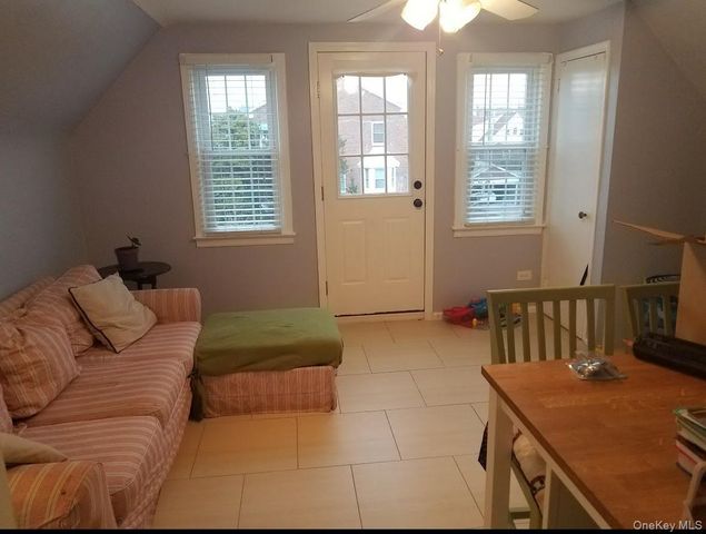 302 E Penn Street Upper, Long Beach, NY 11561