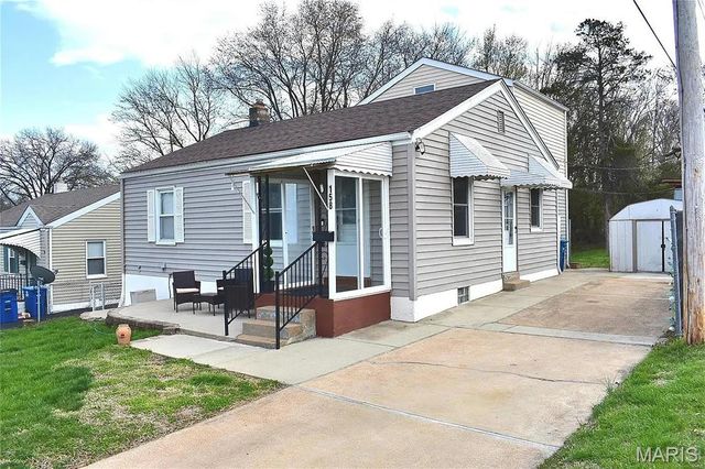 158 Betty Jean Lane, St Louis, MO 63125