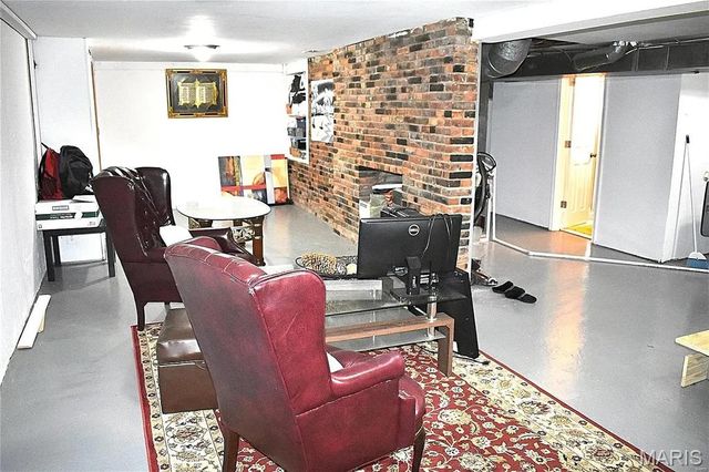 158 Betty Jean Lane, St Louis, MO 63125