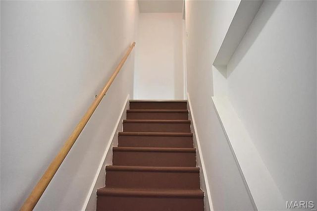 158 Betty Jean Lane, St Louis, MO 63125