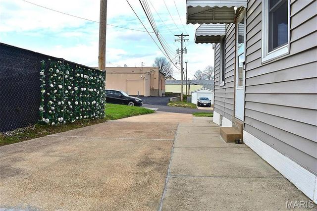 158 Betty Jean Lane, St Louis, MO 63125