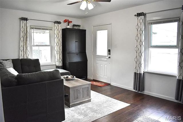 158 Betty Jean Lane, St Louis, MO 63125