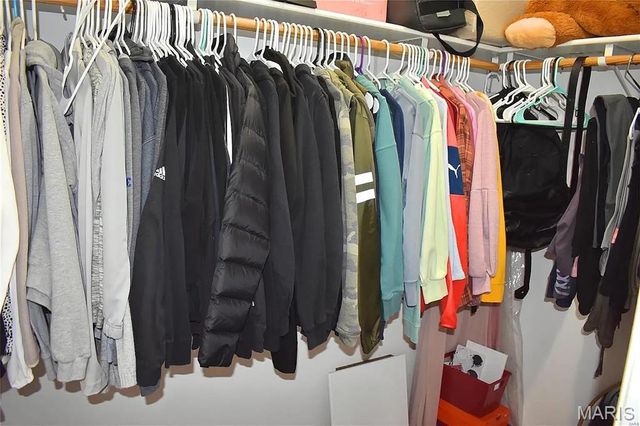 158 Betty Jean Lane, St Louis, MO 63125