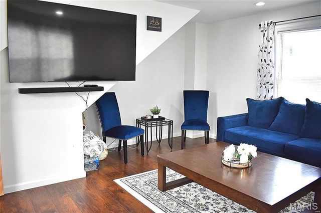 158 Betty Jean Lane, St Louis, MO 63125