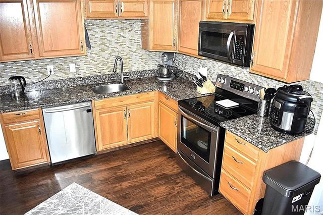 158 Betty Jean Lane, St Louis, MO 63125