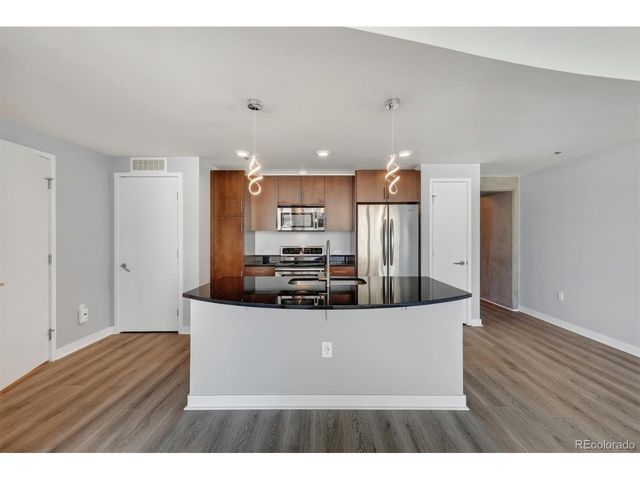 891 14th St 1807, Denver, CO 80202