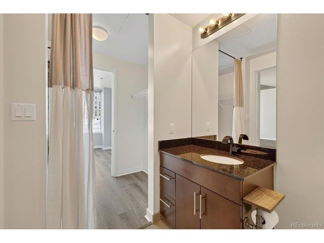 891 14th St 1807, Denver, CO 80202