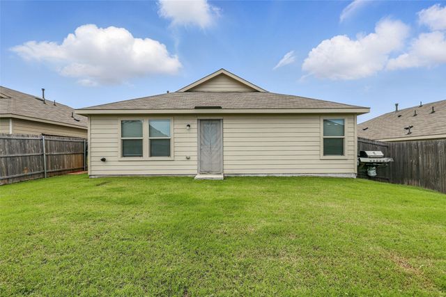 8329 Grand Oak Road, Fort Worth, TX 76123