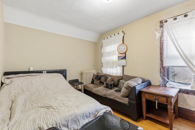 1184 Jessie Street, Saint Paul, MN 55130