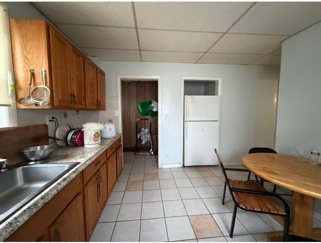 25 Hawthorne 1, Malden, MA 02148