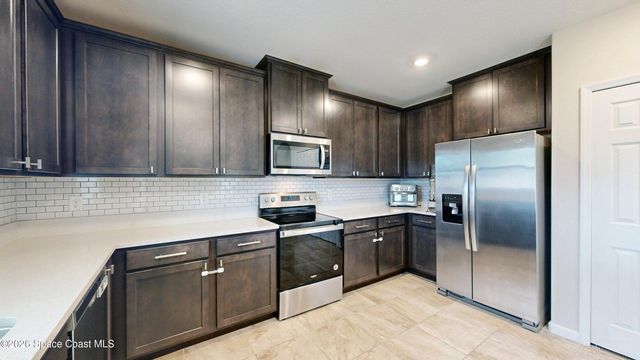 4607 Broomsedge Circle, West Melbourne, FL 32904