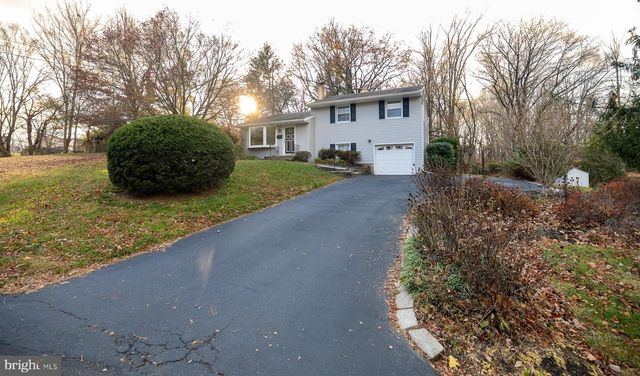 2016 SHADYBROOK LN, Feasterville Trevose, PA 19053