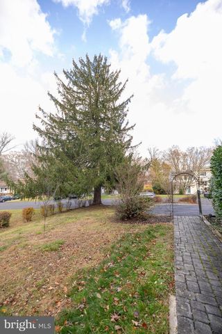 2016 SHADYBROOK LN, Feasterville Trevose, PA 19053