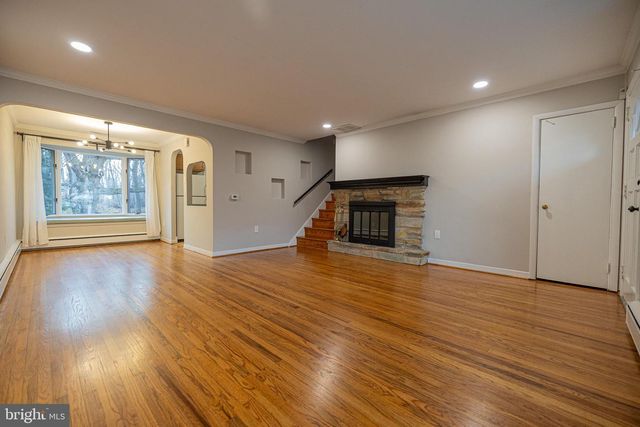 2016 SHADYBROOK LN, Feasterville Trevose, PA 19053