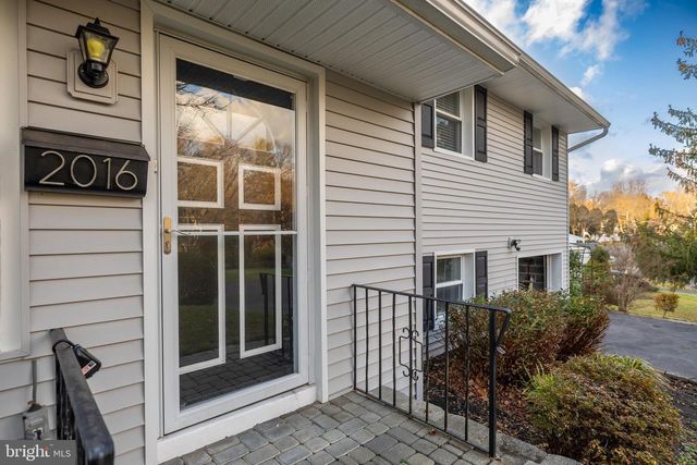 2016 SHADYBROOK LN, Feasterville Trevose, PA 19053