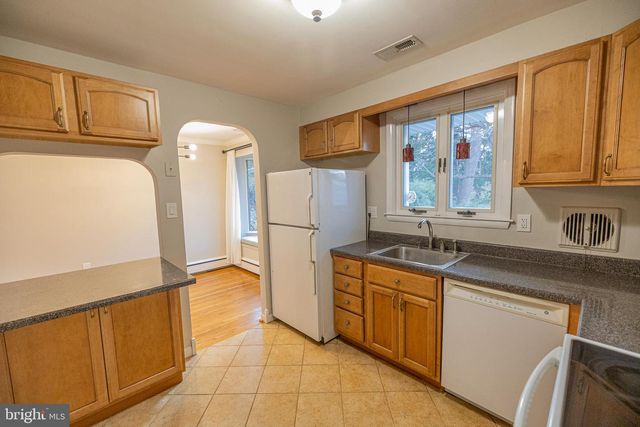 2016 SHADYBROOK LN, Feasterville Trevose, PA 19053