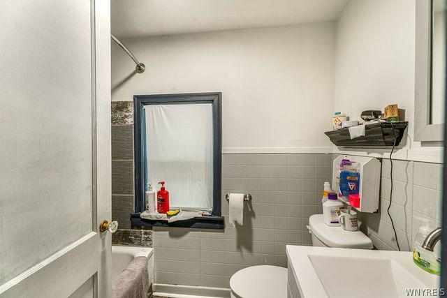 435 18th Street, Niagara Falls, NY 14303