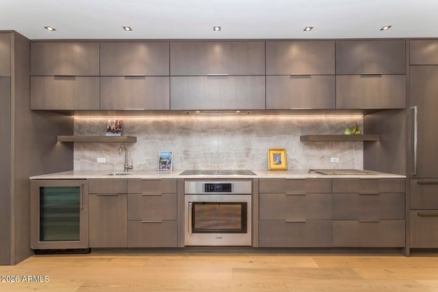 7500 E MCCORMICK Parkway 32, Scottsdale, AZ 85258