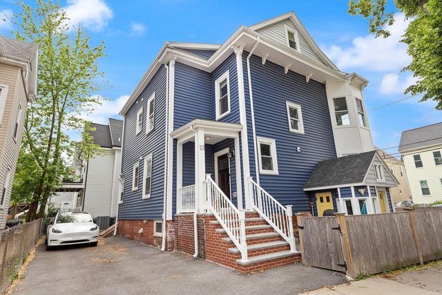22 Radcliffe Rd. 2, Somerville, MA 02145