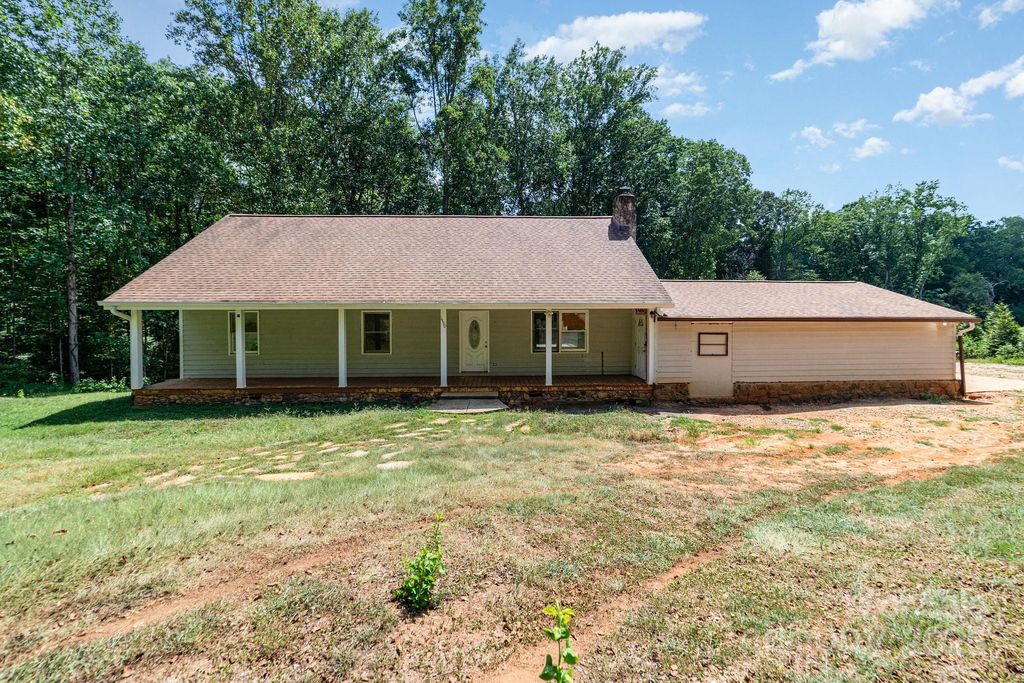 1490 Edisons Bright Way, Newton, NC 28658