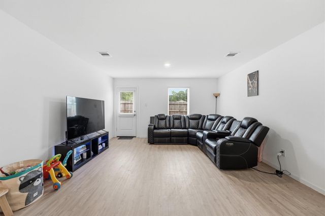 21341 Carosella Drive, New Caney, TX 77357