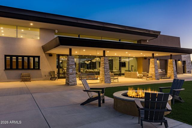 10322 E THATCHER Avenue, Mesa, AZ 85212